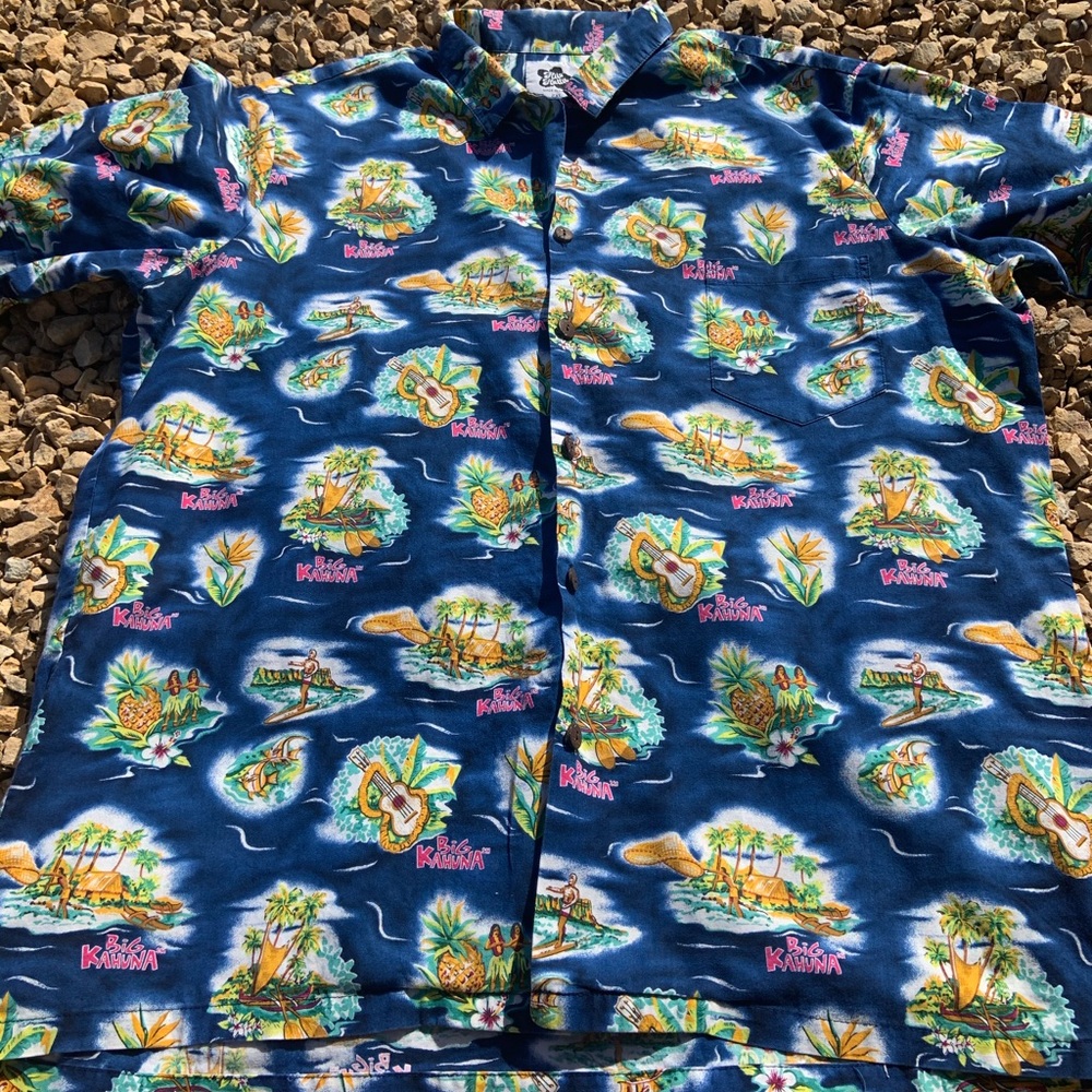 SOLD Hilo Hattie Big Kahuna all over print shirt